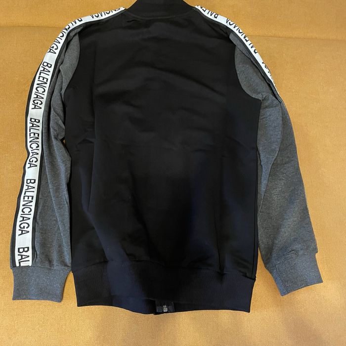 Мъжки блузи и тениски високо качество