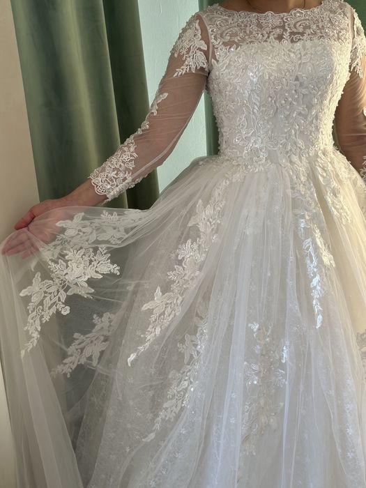 Свадебное платье