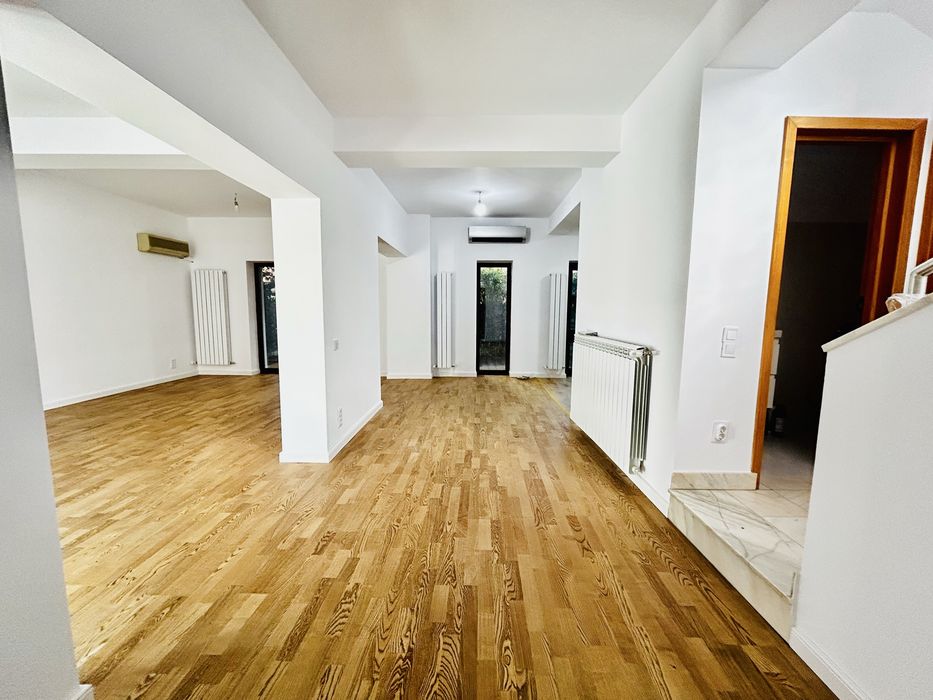 Vila de inchiriat  6 camere Ion  Mihalache Aviatorilor Arcul de Triumf