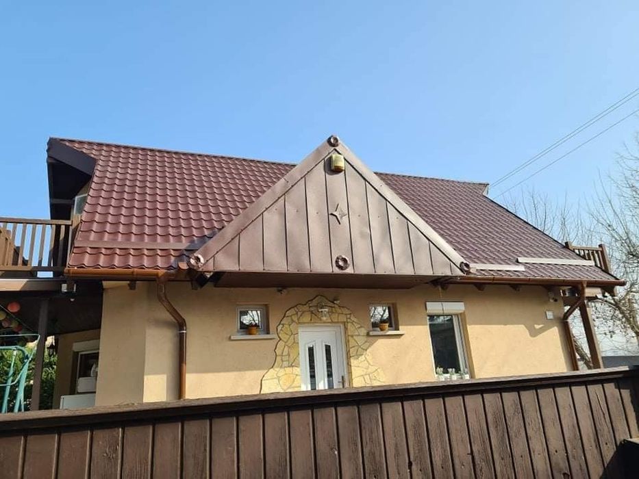 Reparații acoperișuri firmă de acoperișuri și hidroizolații construcți