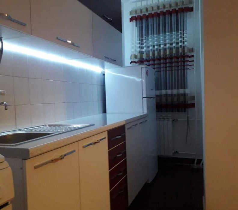 Дава се под наем Тристаен апартамент в Пловдив, Беломорски - 90 кв.м за 336.6 € - Снимка #3