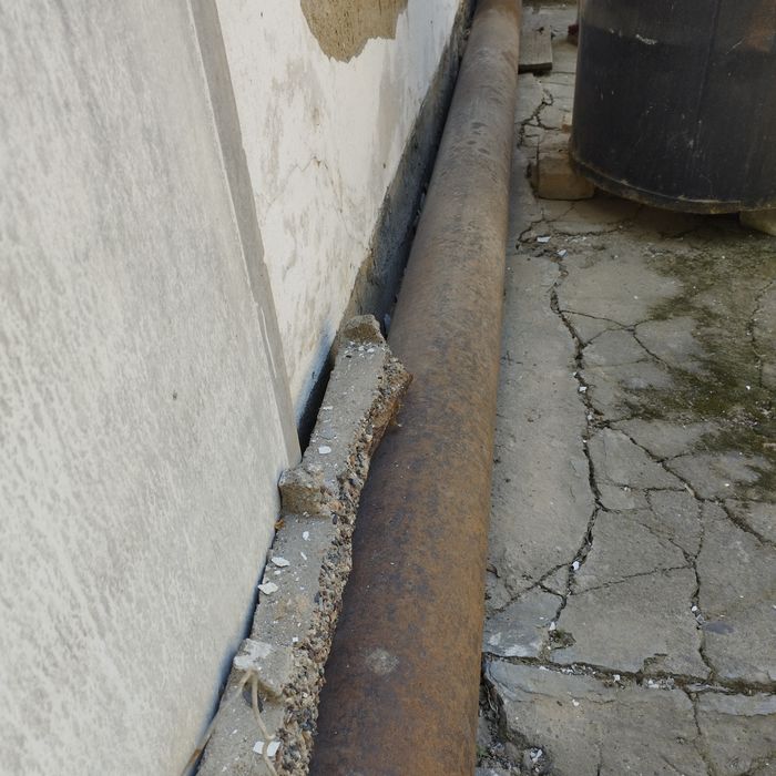 П р о д а ю    т р у б у .