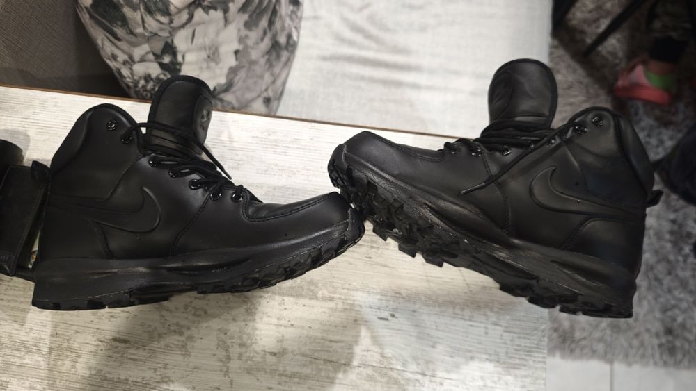 Маратонки NIKE 44