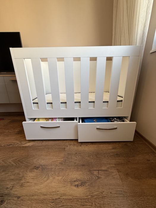 Бебшко креватче с матрак