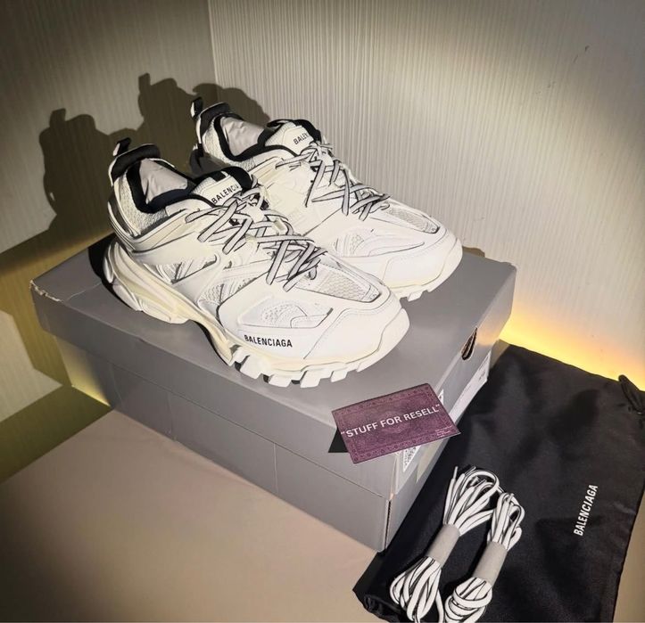 Balenciaga track albi