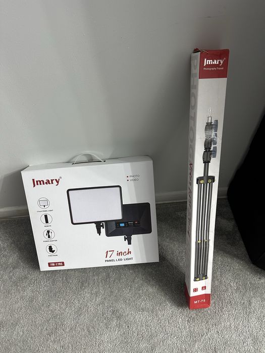 Лампа для фотостудии и кронштейн