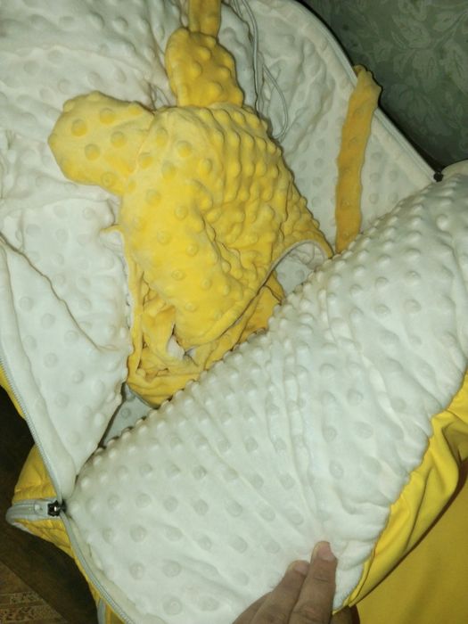 Детский зимний конверт на выписку ребенка