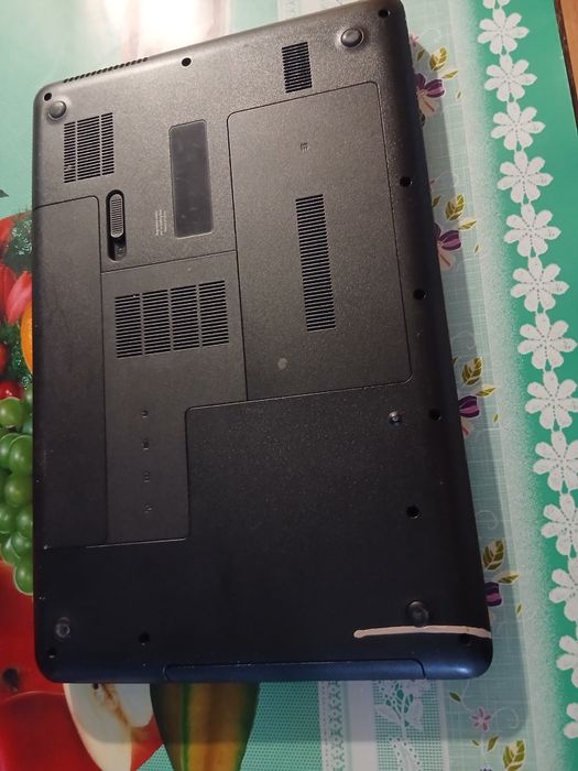 Ноутбук compaq Presario CQ57
