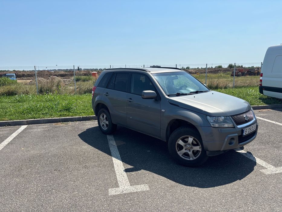 Vând Suzuki grand vitara