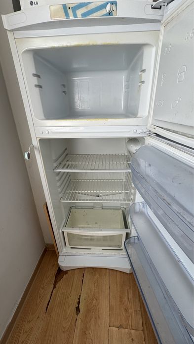 Холодильник INDESIT в отличном рабочем  состоянии