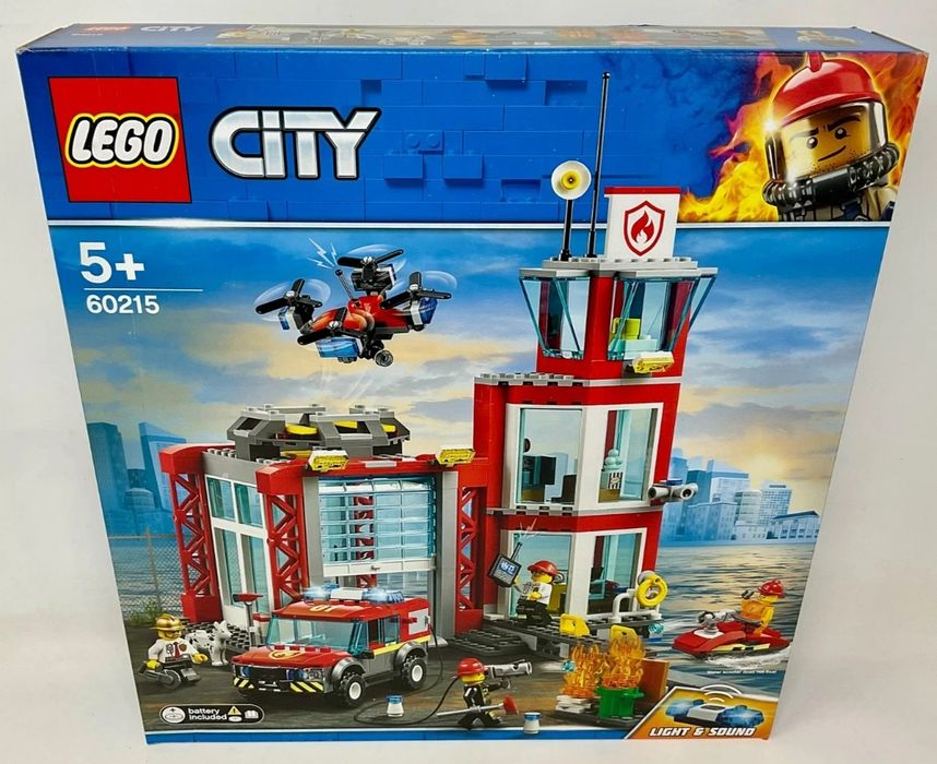 SIGILAT! LEGO City Fire - Statie de pompieri 60215