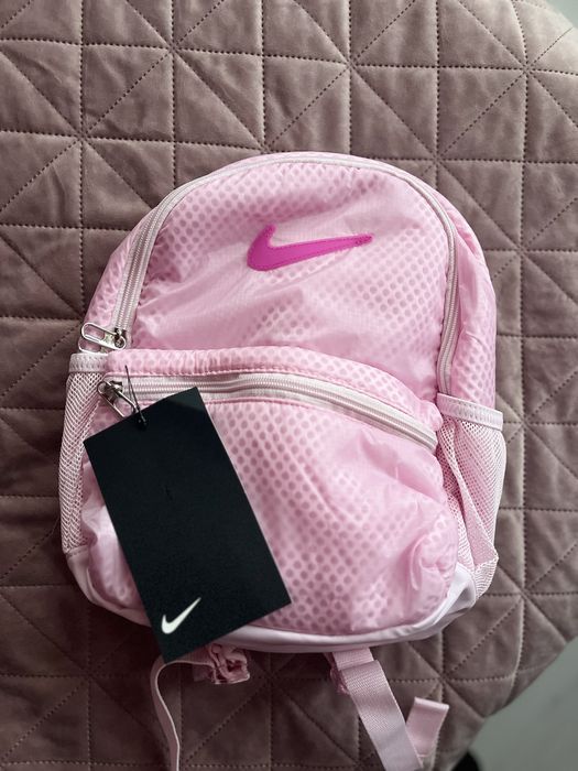 Раница, Nike air