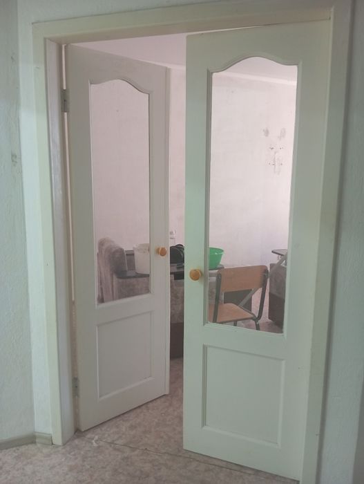 Продам межкомнатные двери