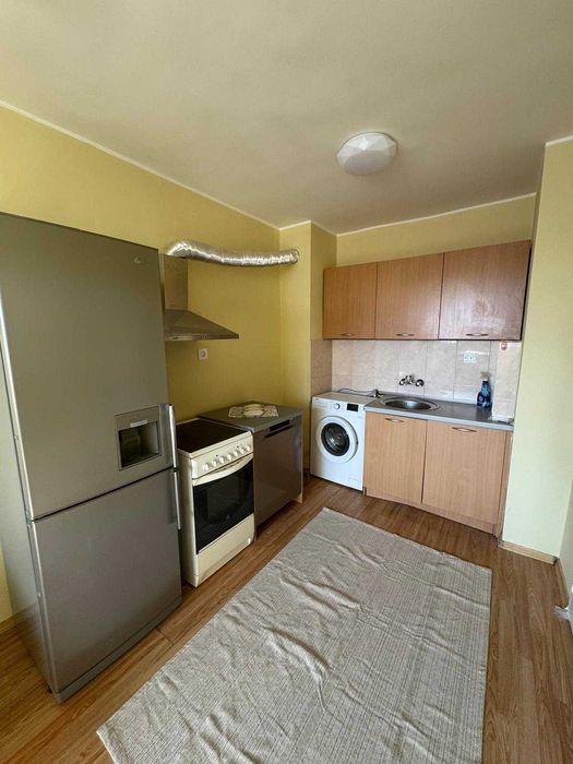 Наем: Двустаен на м-станция Западен Парк