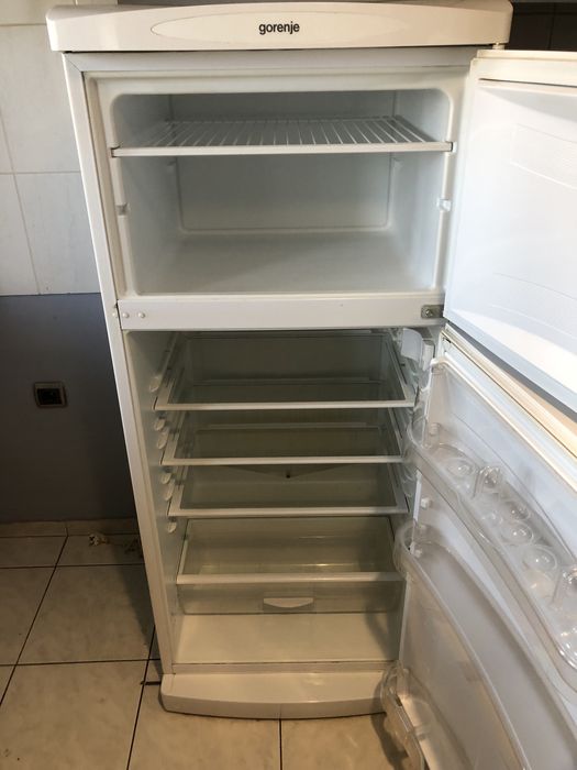 Хладилник с горна камера Gorenje