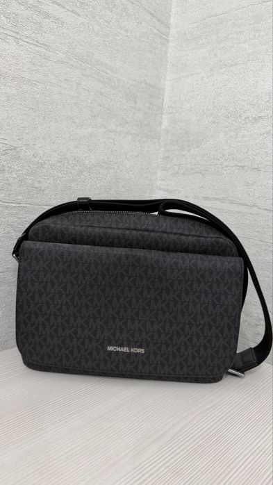 Срочно! Продам сумку Michael Kors, оригинал