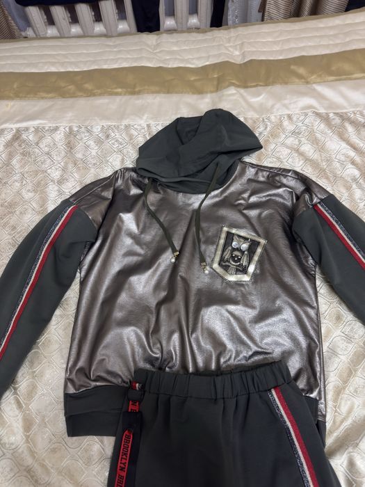 Продаю детский костюмчик