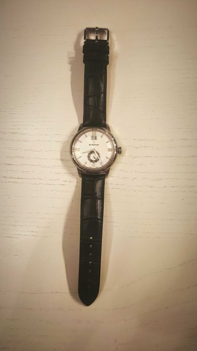 Швейцарски часовник Eterna 334.005 (Madison Big Date Small Seconds)
