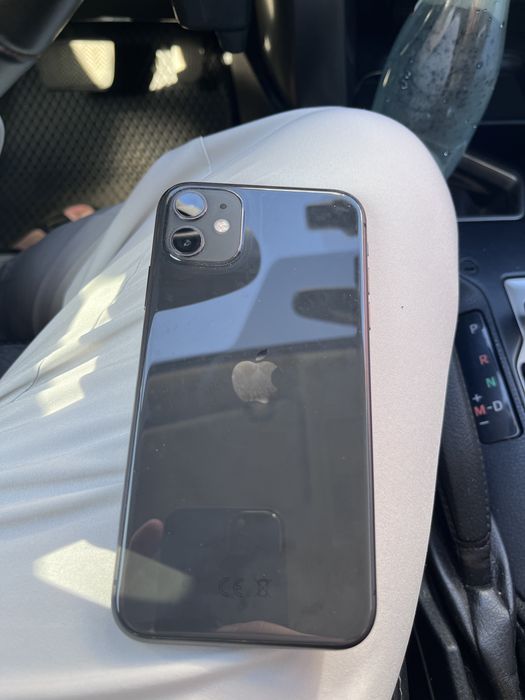 Продам Iphone 11
