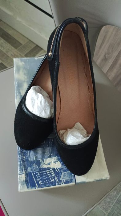 Продам женскую обувь б/у