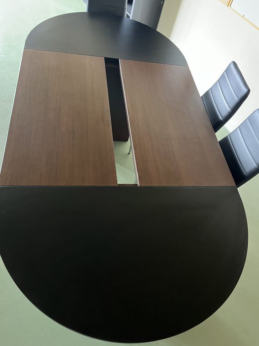 Заседателна маса