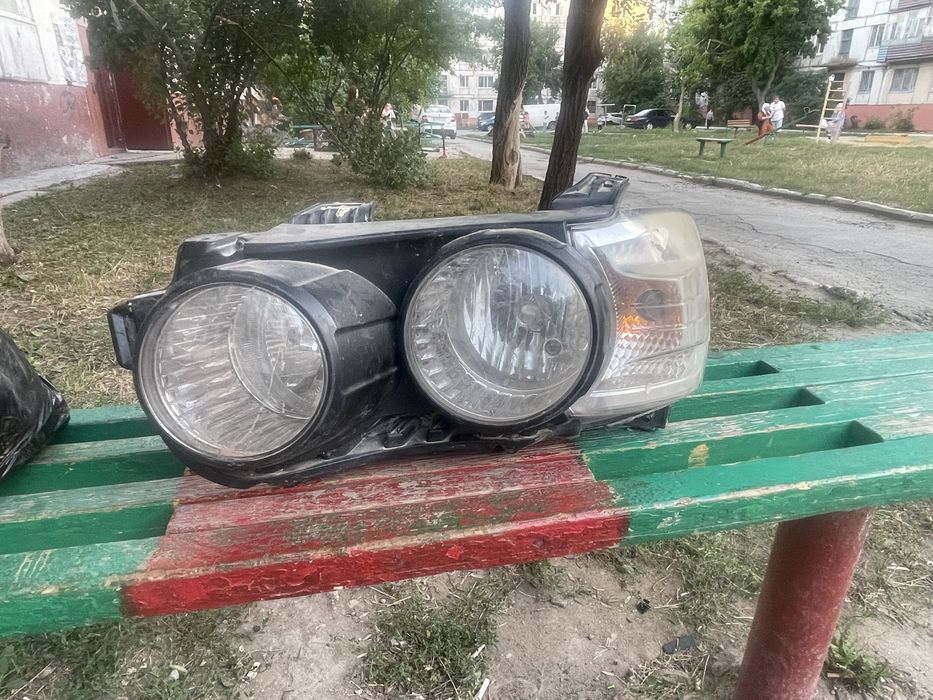 Продам левая фар