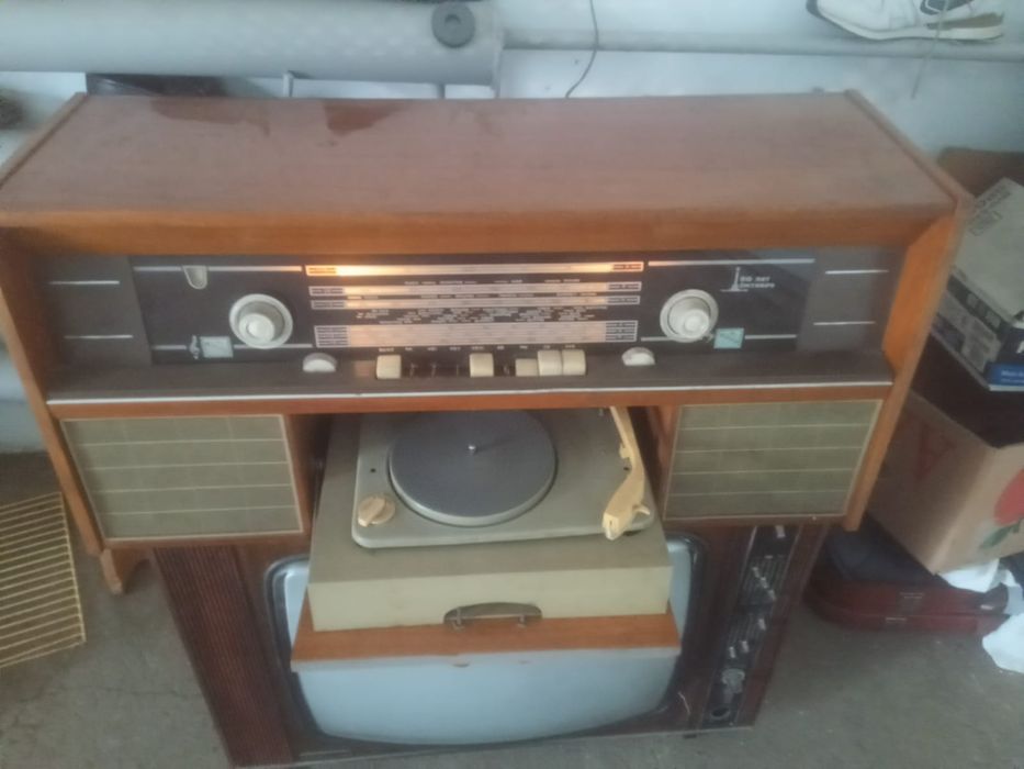 Продам радиолу Беларусь