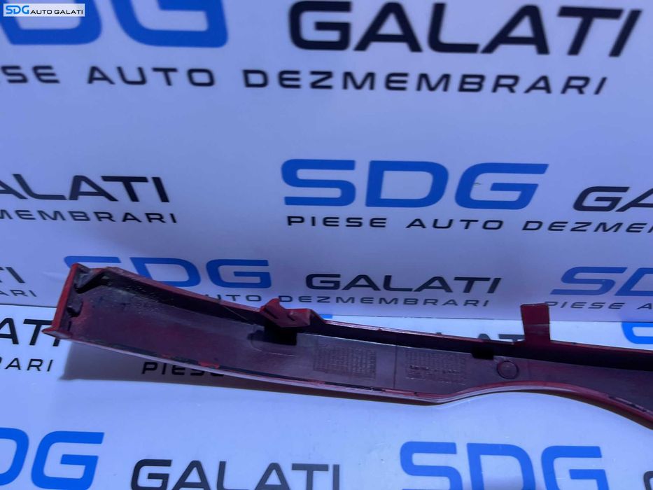 Ornament Grila Bandou Sub Far Dreapta BMW Seria 3 E46 Non Facelift 1998 - 2001 Cod 8208482 [V0252]