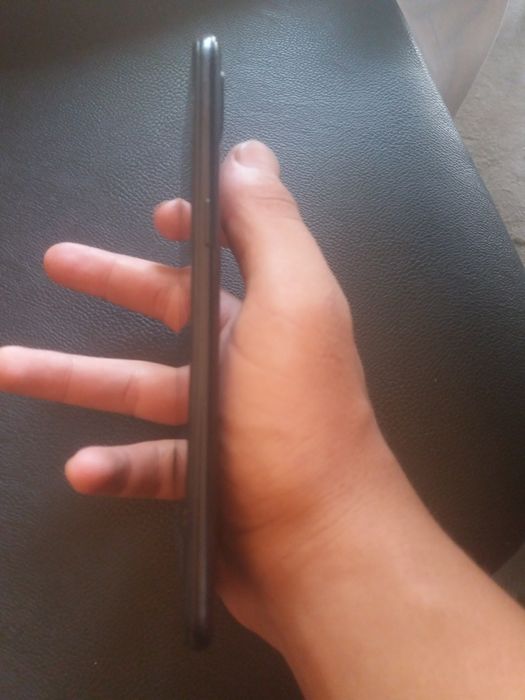 Samsung galaxy a10c 600min kelishamiz