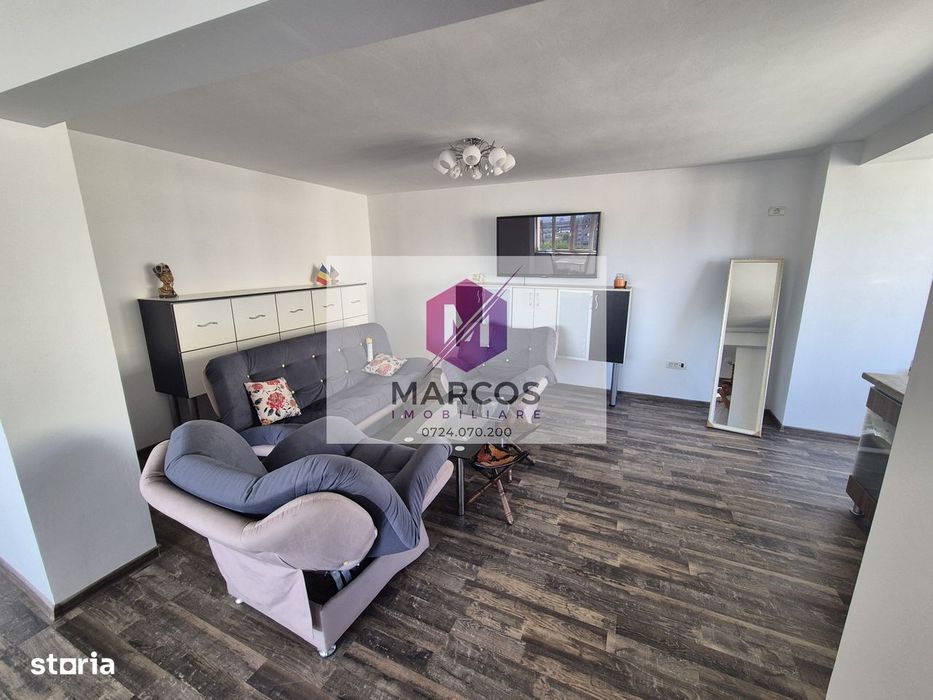Vand apartament in centru