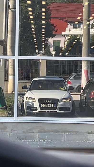 Vand/Schimb Audi a4 B8