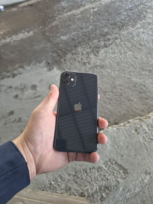 Продам iPhone 11 в 128 GB