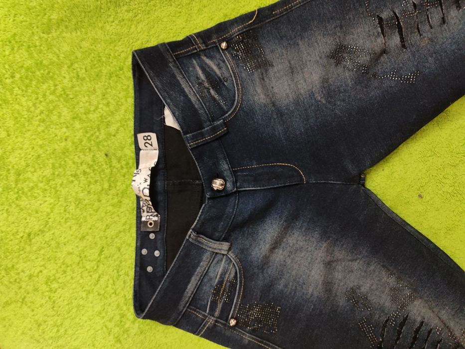 Джинсы размеры 27-28