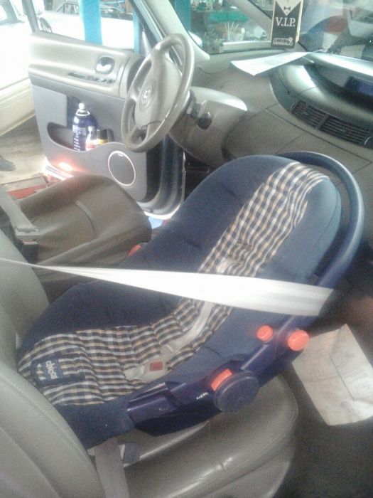 Детско столче - кошче за кола CHICCO