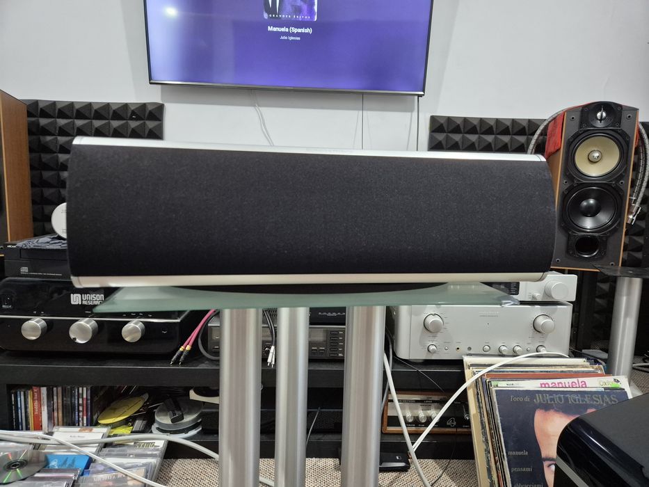 Bowers Wilkins XTC boxa centru
