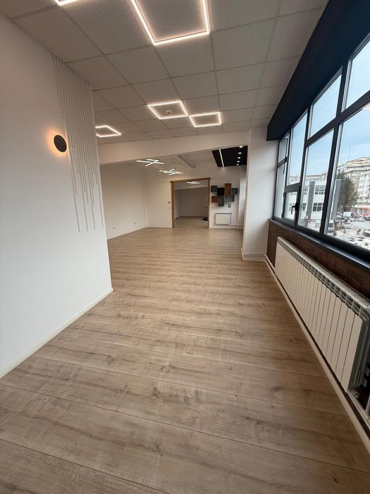 INCHIRIEZ spatiu comercial/ birou/ medical zona centrala Pascani