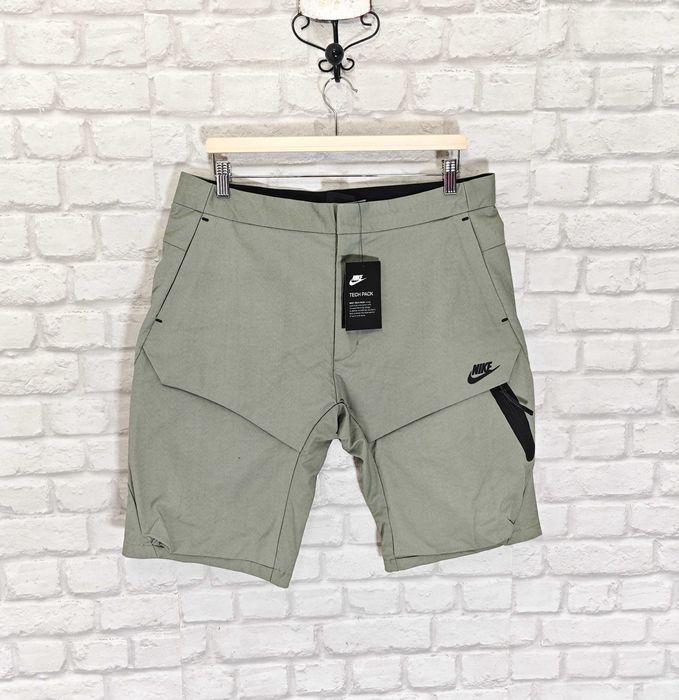 NIKE Оригинални мъжки къси панталони размер  34  НОВИ