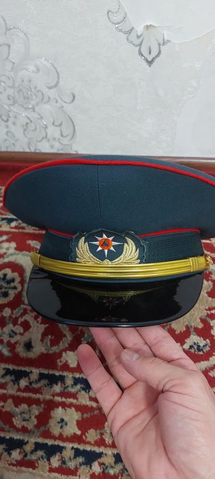 Продаю военную одежду и рубашки  отдельно имеется брюки