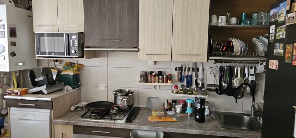 Camera de închiriat