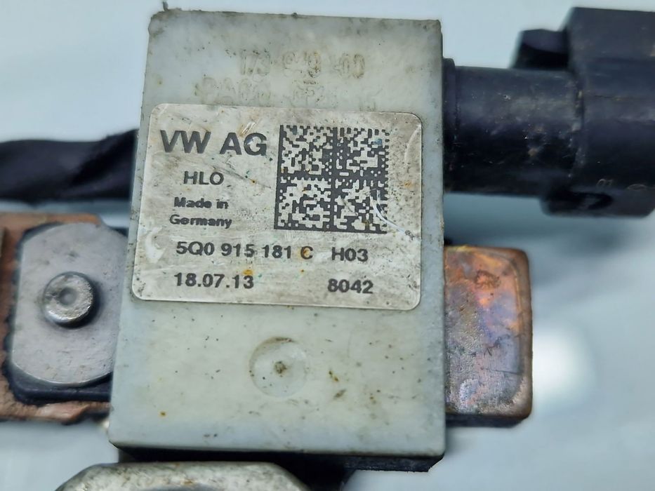 Borna baterie (-)  Volkswagen Passat B8 (3G2) [Fabr 2015-prezent] 5Q09