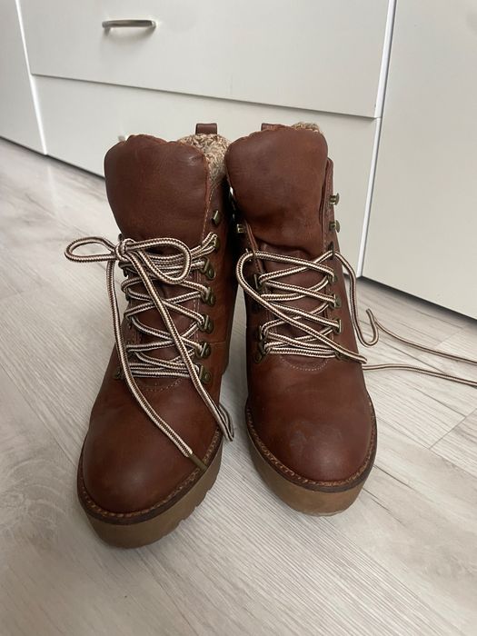 Дамски Боти Bershka 37