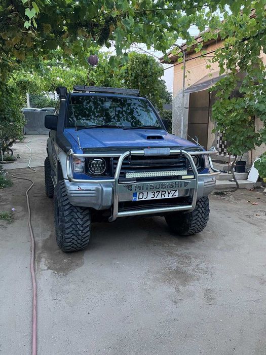 Vand Mitsubishi Pajero