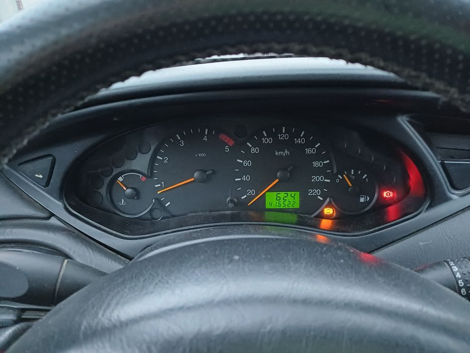 Vând Ford focus 1.8 tdi