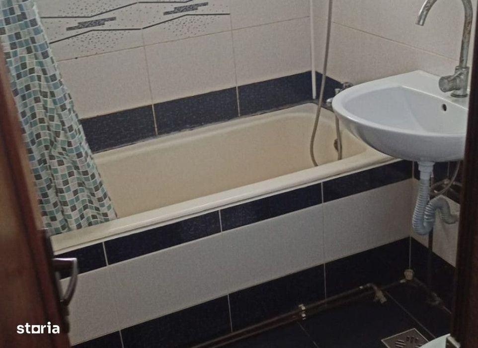 Apartament  2 camere Podu Ros , 52 metri, etaj 2 Cod:163121
