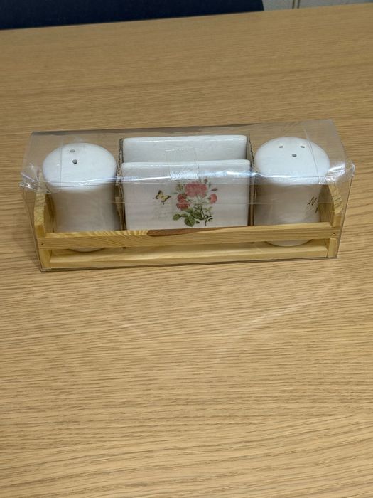 Набор для специй на подставке