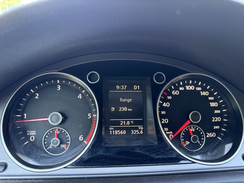 Vand Volkswagen Passat B7, 2014, 2.0 diesel, cutie automata DSG , 140 CP , proprietar