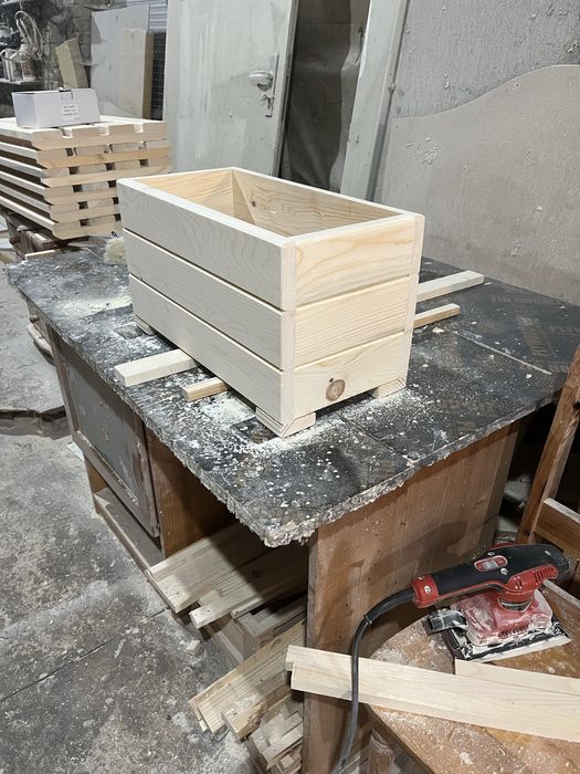 Дървени кашпи за цветя