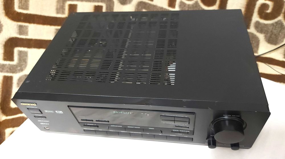 Amplificator cu radio Onkyo TX - DS474