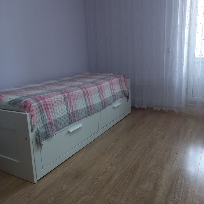 Кровать Икея  раздвижная с матрасами