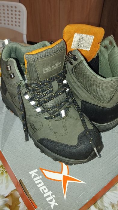 Демисезонные ботинки